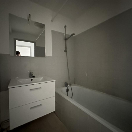  MONOP`immobilier : Apartment | LE MANS (72000) | 53 m2 | 123 120 € 