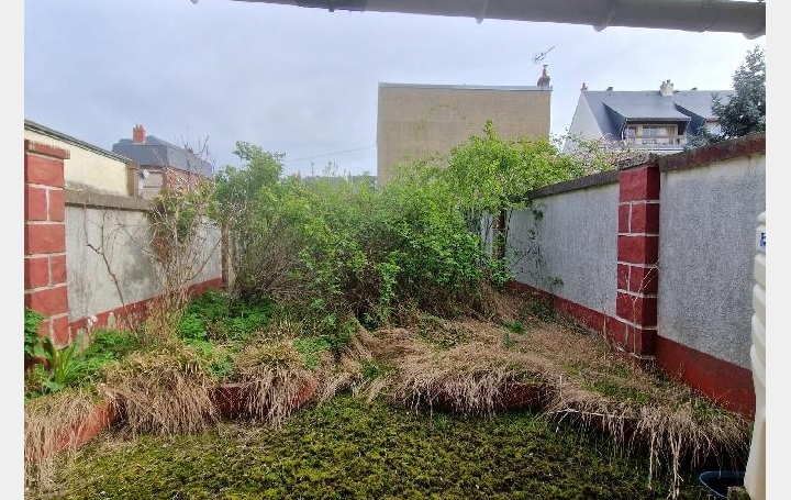 Maison   ROUEN  50 m2 110 000 € 